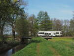 672 913 der DWE passiert als DWE 27772 bei Horstdorf den Kapengraben und Rotebach.

Oranienbaum, der 12.04.2024