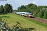 183 001 mit dem ALX 84115 von Hof Hbf nach Mnchen Hbf bei Feldmoching, 10.08.2011