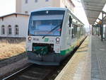 VT 53 (95 80 0650 153-9 D-VBG) der Vogtlandbahn (VBG20973 )  in Werdau (Sachsen) nach fröhlicher Zollkontrolle zur Fahrt nach Zwickau Zentrum    am 01.