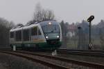 VT 26B der Vogtlandbahn mit neuen LED's nach Hof kurz nach Wiesau (Oberpf), 22.03.2009