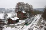 VT13 als 81920 (Regensburg - Hof), während des Haltes am Hp Luhe, am 23.01.2010.