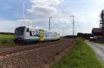 VT 65 der Vogtlandbahn ist auf dem Weg von Hof nach Werdau, hier bei Kornbach.