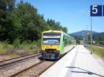 Regioshuttle der Regentalbahn ( Waldbahn ) als Regionalbahn im Auftrag der DB Regio in Richtung Plattling bei der Einfahrt in Zwiesel