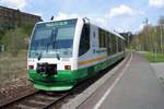 VT 31 der Vogtlandbahn wartet im Haltepunkt Plauen (Vogtl.) West auf Weiterfahrt nach Plauen ob. Bf, 26.04.2008, 14:42 Uhr. Bahnstrecke Plauen oberer Bahnhof - Weischlitz - Bad Brambach - Cheb (Eger) (KBS 544). Nachschuss.