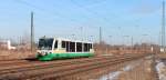 VT 34  Stadt Auerbach im Vogtland  ist am 01.02.2014, mit der VBG20819, von Zwickau Zentrum auf dem Weg nach Sokolov unterwegs,  hier bei der Ausfahrt aus Zwickau (Sachs) Hbf über der