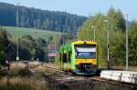 Rückblick auf den VT 19 der Waldbahn beim Verlassen des Bahnhofes Regen Richtung Plattling 19.09.2015