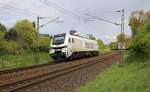 Solo war am 22.04.2024 die Euro Dual Lokomotive 159218 von ECCO Rail auf der Rollbahn unterwegs.