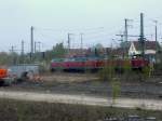 Lokzug der EfW-Verkehrsgesellschaft mbH auf der Fahrt nach Norden am 24.4.08 gegen 13.30 Uhr in Bremen - gefhrt von 221 117-5