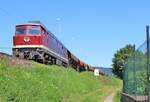 232 088-5 (EFW) hier mit einem Schotterzug am 07.08.16 in Saalfeld/Saale.