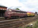 V 170 1155 v und V 170 1151 der Eichholz Rail warten in Haldensleber Bahnhof auf ihre Abfahrt.20.05.2009