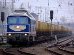 Da auf der Hauptstrecke ein Schienenbruch vorlag, musste 232 037-2 erst nach Stralsund und dann ber Greifswald in Richtung Berlin fahren.   Stralsund Hbf 01.12.08