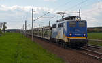 140 848 der EVB schleppte am 29.04.17 einen leeren Autozug nach Falkenberg(E) durch Rodleben Richtung Roßlau.