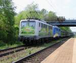 Tages-Highlight und Objekt der Begierde: 140 002-7 mit 140 774-1 als Wagenlok und leeren BLG-Autotransportwagen in Richtung Seelze. Aufgenommen am 29.04.2014 in Dedensen-Gümmer.