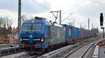 EGP - Eisenbahngesellschaft Potsdam mbH, Potsdam [D] mit  192 101  [NVR-Nummer: 91 80 6192 101-4 D-EGP] und Containerzug am 19.02.21 Berlin-Karow Richtung MUKRAN PORT.