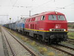 EGP 225 094 und 218 153 nach Lancken,am 07.Dezember 2022,in Bergen/Rügen.