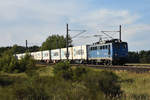 EGP 140 857-4 mit Maersk-Container im Schlepp, unterwegs in Richtung Schwerin. 3km östlich von Büchen, 06.08.2018.