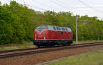 221 145 der EGP rollte am 10.05.20 als Leerfahrt durch Burgkemnitz Richtung Bitterfeld.