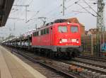 EGP 140 824-4 mit Autotransport-Zug in Fahrtrichtung Seelze.