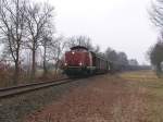 V100 “Emsland” der Emslndische Eisenbahn GmbH (ehemalige 211 308-2) mit bergabegterzug 56456 Ocholt-Sedelsberg-Ocholt bei Strcklingen am 19-3-2010.