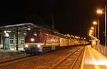 132 334-4 (EBS) fuhr am 16.02.19 den Rennsteigexpress 2.0 von Meiningen bis Erfurt. Ab Erfurt übernahm 243 822 bis Berlin Lichtenberg. Hier ist der Zug zu sehen in Suhl.