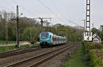 Eurobahn ET 4.03 in Richtung Rheine und Bad Bentheim erreicht hier am 2.5.2022 um 15.32 Uhr den ehemaligen Bahnhof Velpe.