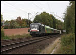 ES64 U2 - 028 ist hier mit Flixtrain Zug nach Köln hier am 30.09.2018 um 15.34 Uhr am Ortsrand von Hasbergen auf der Rollbahn.