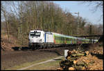 Flixtrain 1805 nach Köln ist hier mit Railpool 193813 am 25.2.2019 um 11.48 Uhr auf der Rollbahn bei Hasbergen unterwegs.