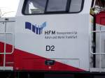 HFM Hafen Frankfurt Beschriftung an der Lok D2 am 26.03.14 in Hanau Hafen von einen Gehweg aus fotografiert