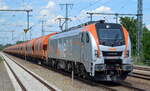 Havelländische Eisenbahn AG, Berlin-Spandau [D] mit  159 004  [NVR-Nummer: 90 80 2159 004-1 D-HVLE] und Getreidezug am 27.06.22 Durchfahrt Bahnhof Golm.
