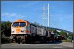 V330.2 vor dem Sdhafen in Stralsund. Im Hintergrund die Pylone der neuen Sundquerung.  am 03.07.09