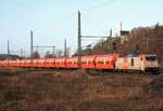 HVLE 285 001 kam am heutigen 16.12.2021 mit einem vollen Getreidezug nach Mukran.