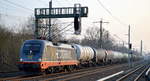Hectorrail mit  242.502  [Name: Zurg]  [NVR-Nummer: 91 80 6182 502-5 D-HCTOR] und Kesselwagenzug (leer) Richtung Stendell am 24.03.21 Berlin Blankenburg.