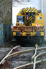 Der Kirow-Eisenbahndrehkran KRC-400T der Hering Gleisbau GmbH war Anfang Mai 2022 in Hattingen zu sehen.