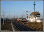 Am 25.01.2009 fuhr dieser GTW 2/6 der HLB mit der Betriebsnummer 509 110 durch das schne Ensemble des Bahnhofes Friedberg (Hessen) mit den Flgelsignalen und dem schnen alten Stellwerksgebude.