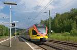 HLB 427 043/543 als RE 99 (24965)  Main-Sieg-Express  verläßt am 02.06.17 den Bahnhof Haiger auf der Fahrt von Siegen Hbf nach Gießen. 