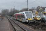 Ein GTW 2/6 Triebwagen der HLB Hessenbahn steht am 20.02.2009 in Friedberg/Hessen auf ein Nebengleis abgestellt und wartet auf seinen nchsten Einsatz.