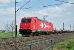 185 603-8 der HGK mit Rungenwagen bei Brhl - 15.04.2011