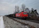 145-CL 011 mit einem Schiebewandwagenzug am 12.01.2013 bei Langenisarhofen.