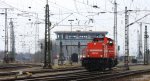 Die DE94 von HGK fhrt als Lokzug aus Kln-Gremberg und fhrt in Richtung Kln-Sd bei Wolken am 3.4.2013.