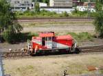 Die D8 der Hafenbahn Frankfurt am Main beim Rangieren am 19.07.06.