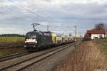 182 509 und 182 596 mit M 79013 am 23.12.2013 bei Hilperting.