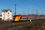 Gießen Hbf, 440 258 der Hessischen Landesbahn, verlässts den Hauptbahnhof gen Süden. 14.3.26