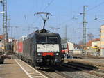 MRCE Dispolok ES 64 F4-286 ( 189 286-8 ) bei der Durchfahrt durch den Bahnhof Ansbach am 16.