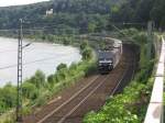 185 567 der MRCE hier bei Oberwinter ist am 20.07.2007 mit einem Gterzug in Richtung Norden unterwegs.