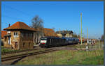 ES 64 F4-156 (189 156), eine MRCE Dispo-Lok der slowenischen Rail Cargo Carrier rollt mit einem Getreidezug am 31.03.2021 an der Blockstelle Wulfen vorbei.