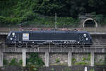 Die MRCE-Elektrolokomotive ES64F4-089 (189 989-7) war im August 2021 bei Remagen zu sehen.