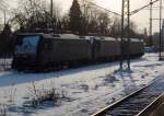 Am Samstag den 25.12.2010, stehen drei Loks der Baureihe 189 von MRCE im Bahnhof Mnchengladbach abgestellt.