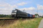 185 566-7 mit Containerzug in Fahrtrichtung Süden.