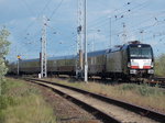 Der TEE Leerpark wurde,am 14.Mai 2016,von Binz nach Mukran für ein paar Stunden gebracht.Zuglok im Abstand Lietzow-Mukran war die E10 1309 während am Schluß die Vectron 193 605 mitlief.