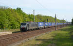 Am 10.05.20 rollte 189 806 mit dem Miratrans-KV durch Burgkemnitz Richtung Bitterfeld.